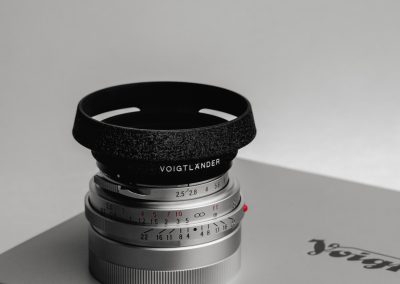 35mm-Skopar-Produktfotos stehend auf Sonderverpackung